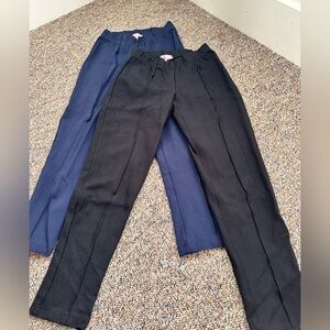 2 pairs Lilly Pulitzer M Ponte Pull On Travel Pant.